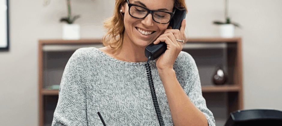 lady on phone